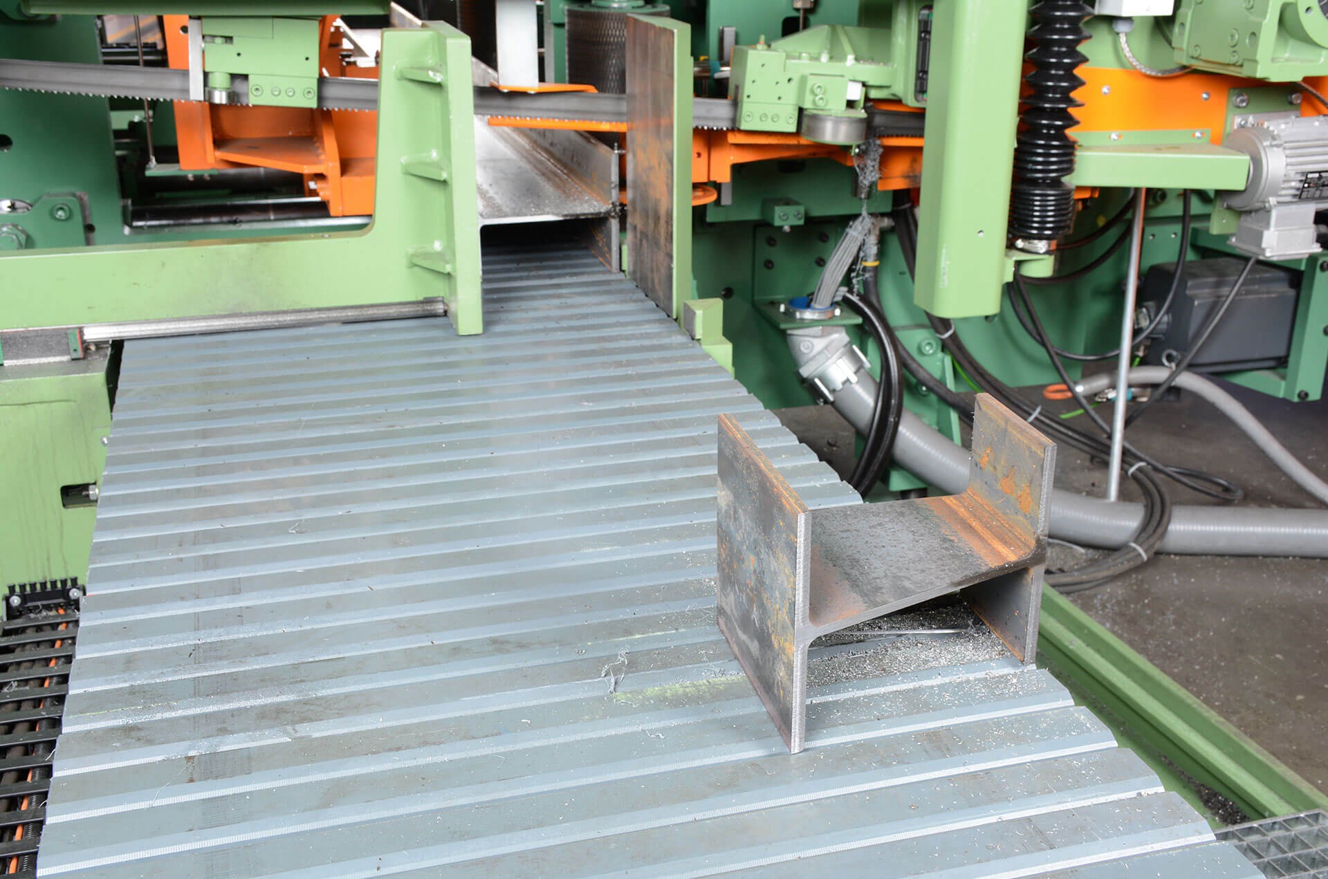 Seamless Parts Handling Conveyor System Seamless Parts Handling Conveyor System
