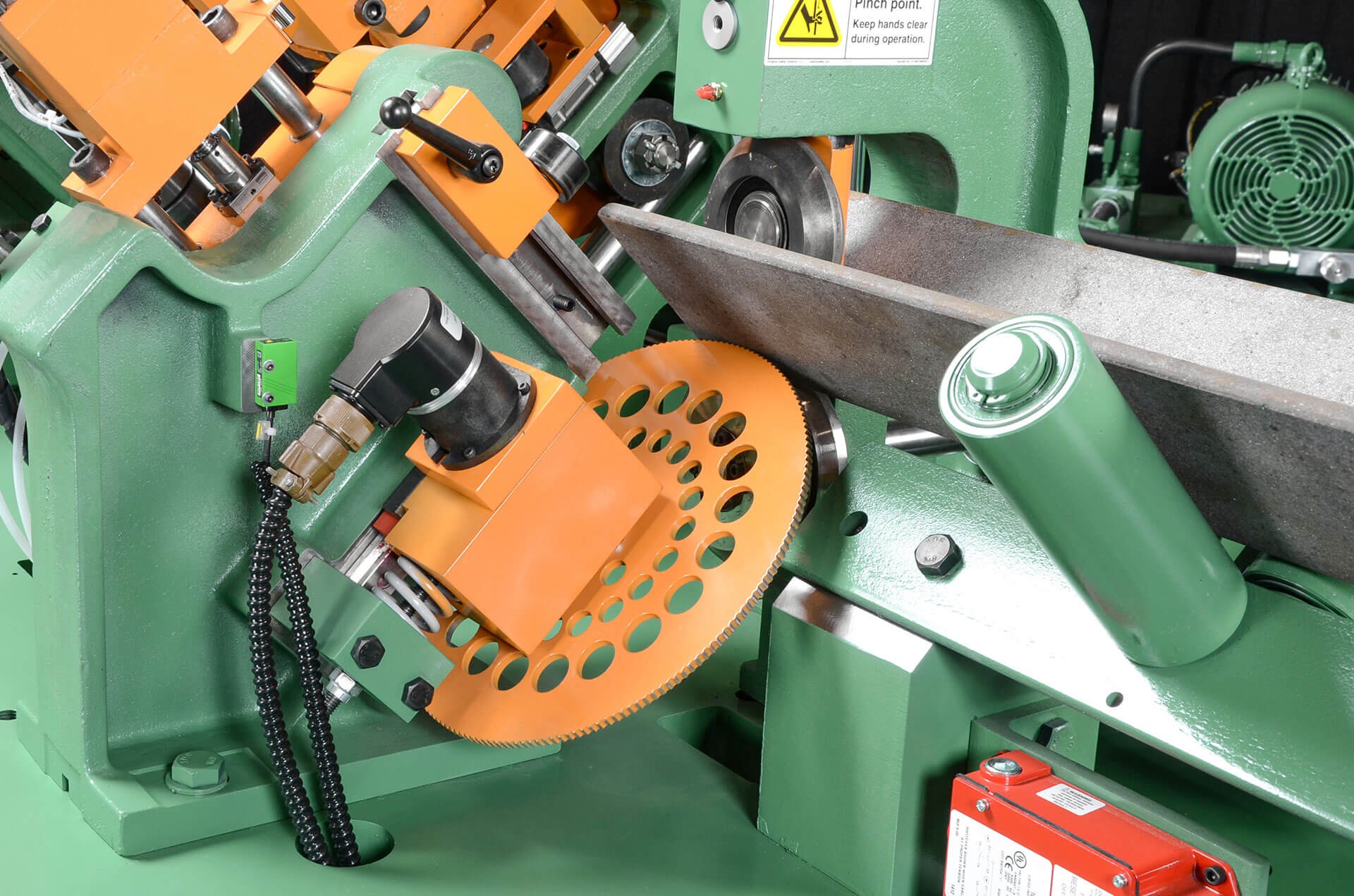Nonstop Throughput with Roller Feed Technology Nonstop Throughput with Roller Feed Technology